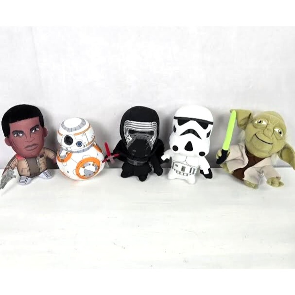 Star Wars Small Plush Lot of 5,‎ Kylo Ren Solo, Finn, Yoda, Storm Trooper, BB-8